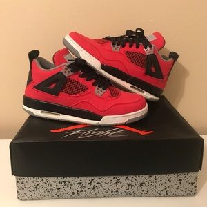 Jordan Toro 4s